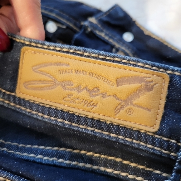 Seven7 size 8 women's jeans - Picture 5 of 11